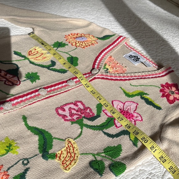 Storybook Knits Floral Embroidered Beaded Cardigan Sweater Women’s M Cottagecore - Picture 11 of 17
